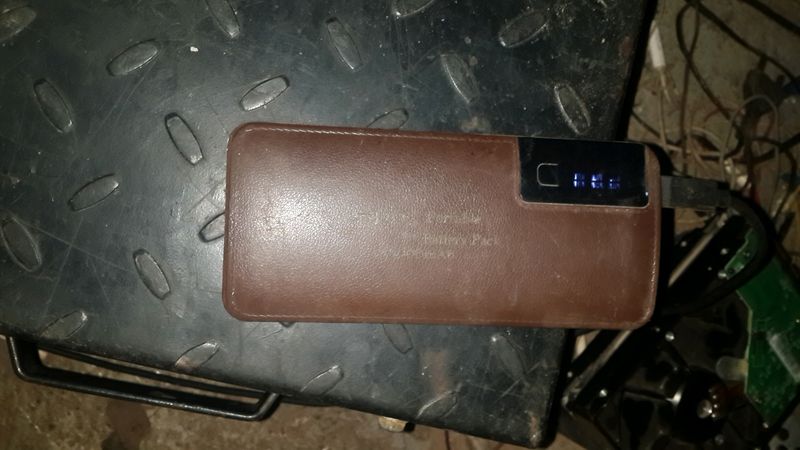 Power bank 1000ya ₹100 Cash
