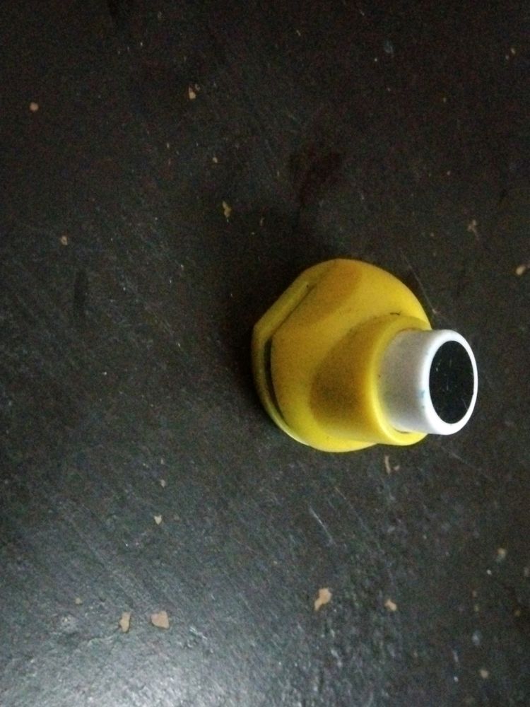 Paper Cutter At Round Shape