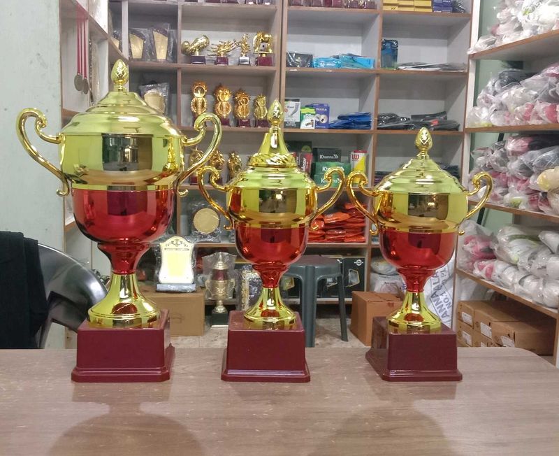 Trophy 1 Piece