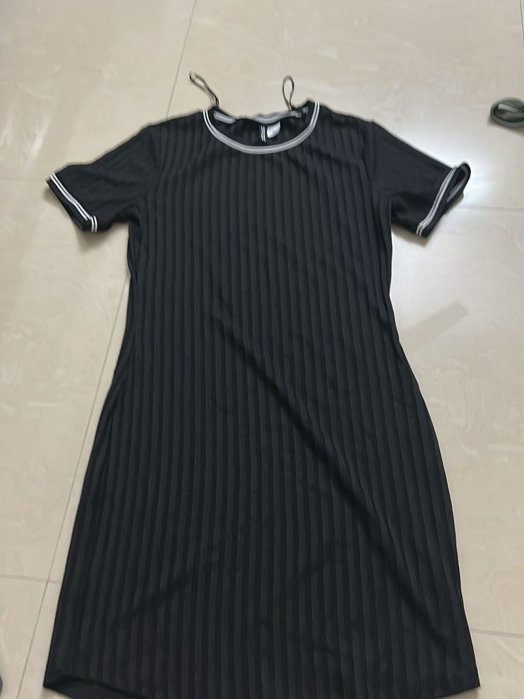 h&amp;m bodycon dress(M)