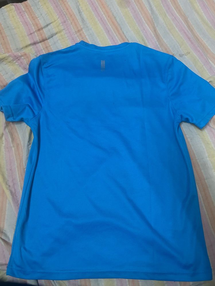 Gym Tshirt In Good Condition