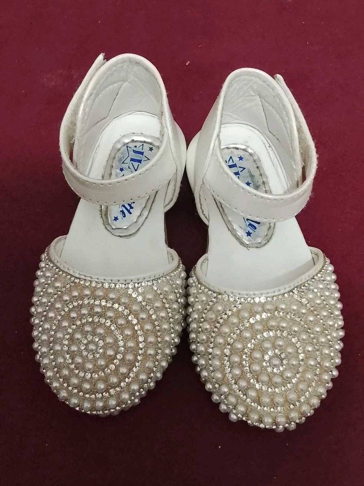 Cute Pearl Embellished Baby Sandals