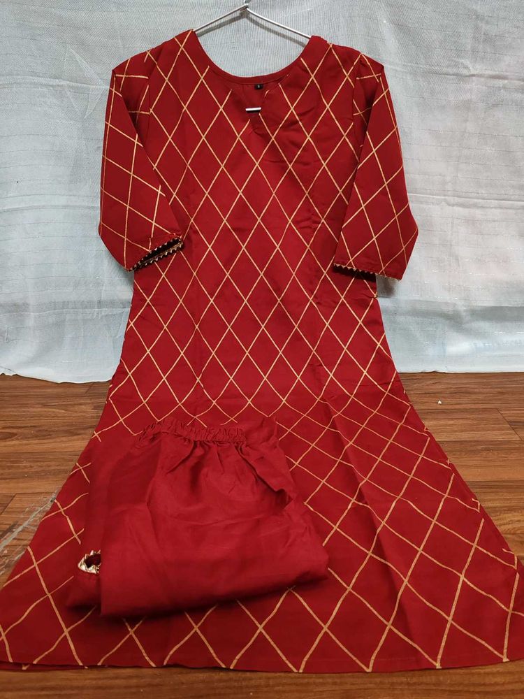 Red &amp; Gold Kurta Set