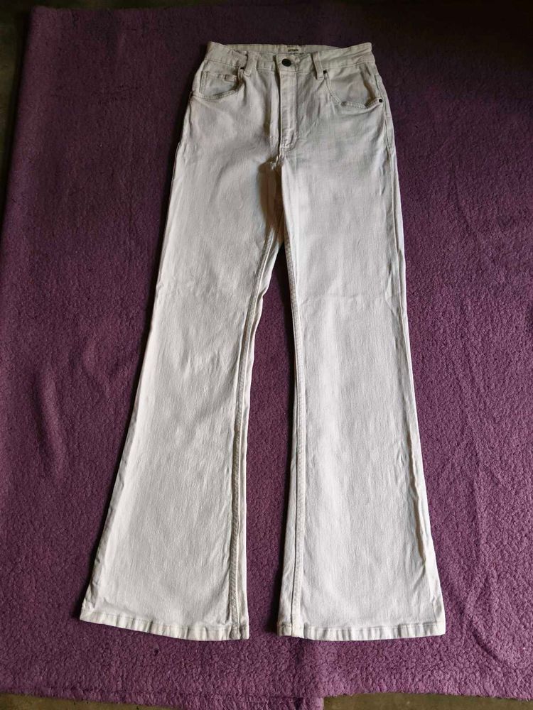 white Flared Jeans