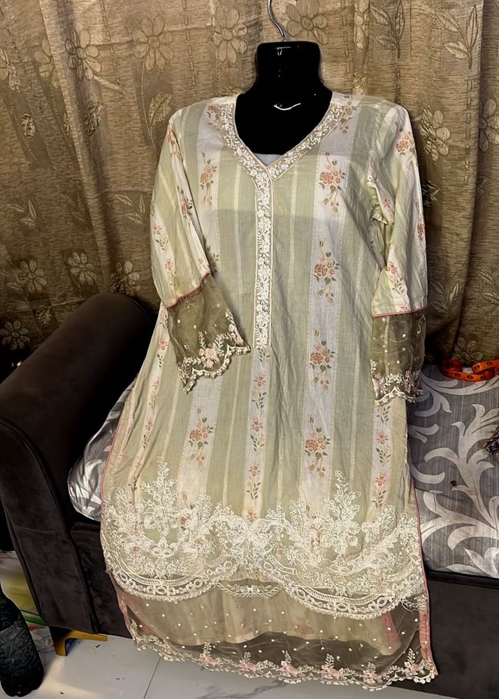 Elegant Floral Kurta