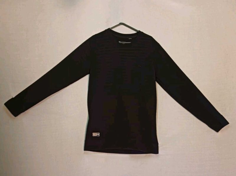 Men&#39;s Black Long Sleeve T-Shirt