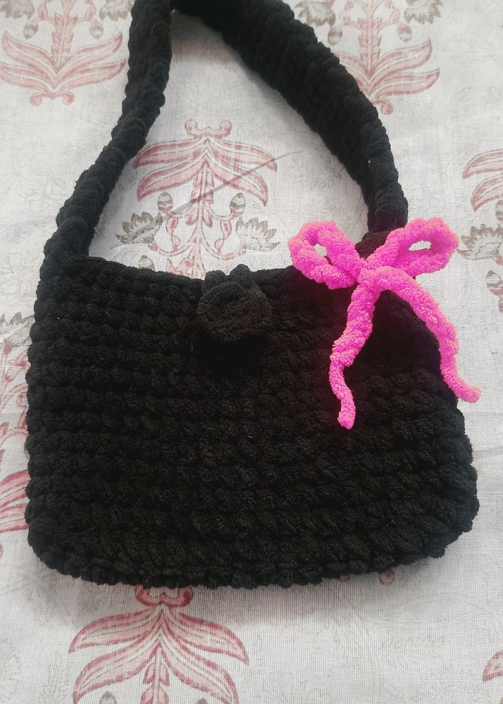 Crochet Hand Bag