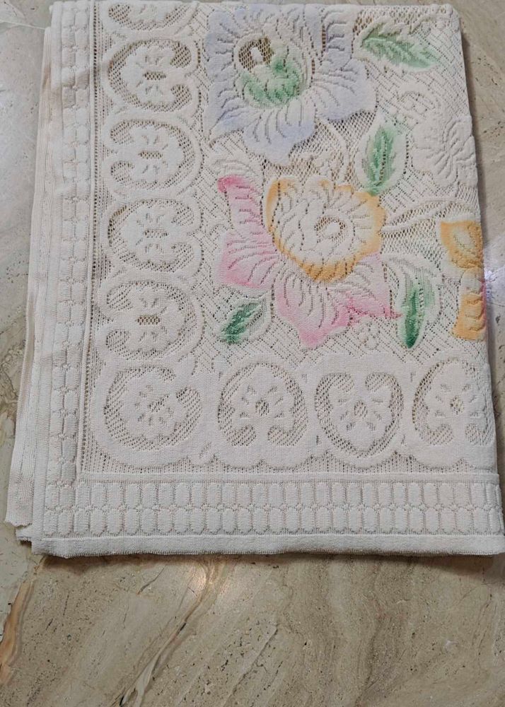 Vintage Floral Lace Tablecloth