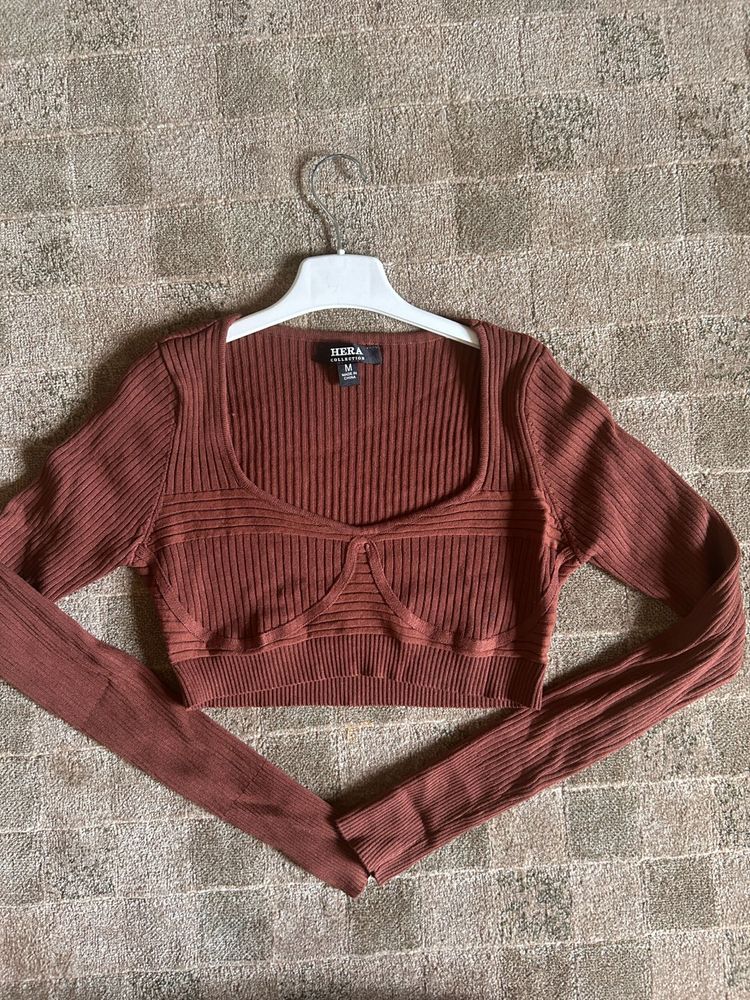 Hera Ribbed Knit Long Sleeve Crop Top