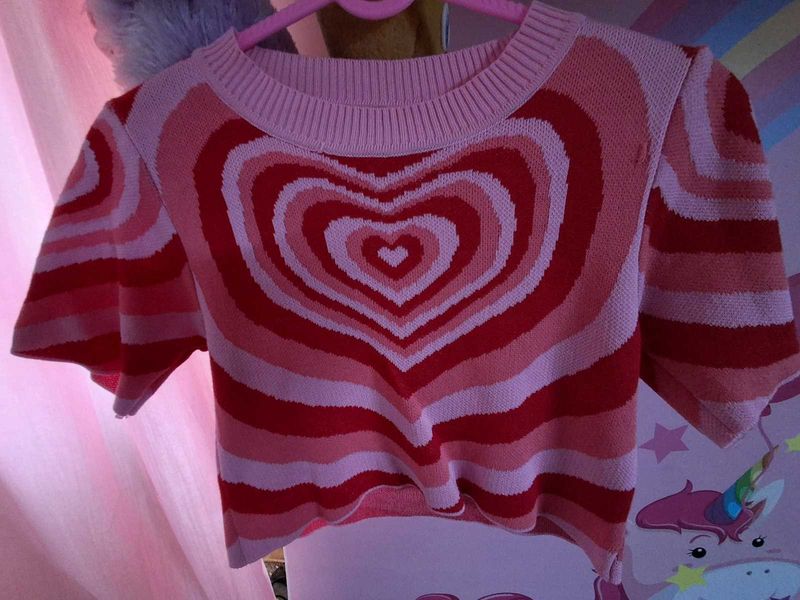 Heart Pattern Knit Cropped Top