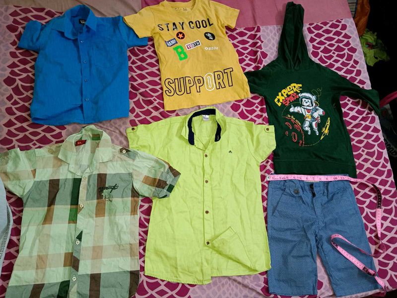 Boy&#39;s Clothes Bundle - Size Unknown