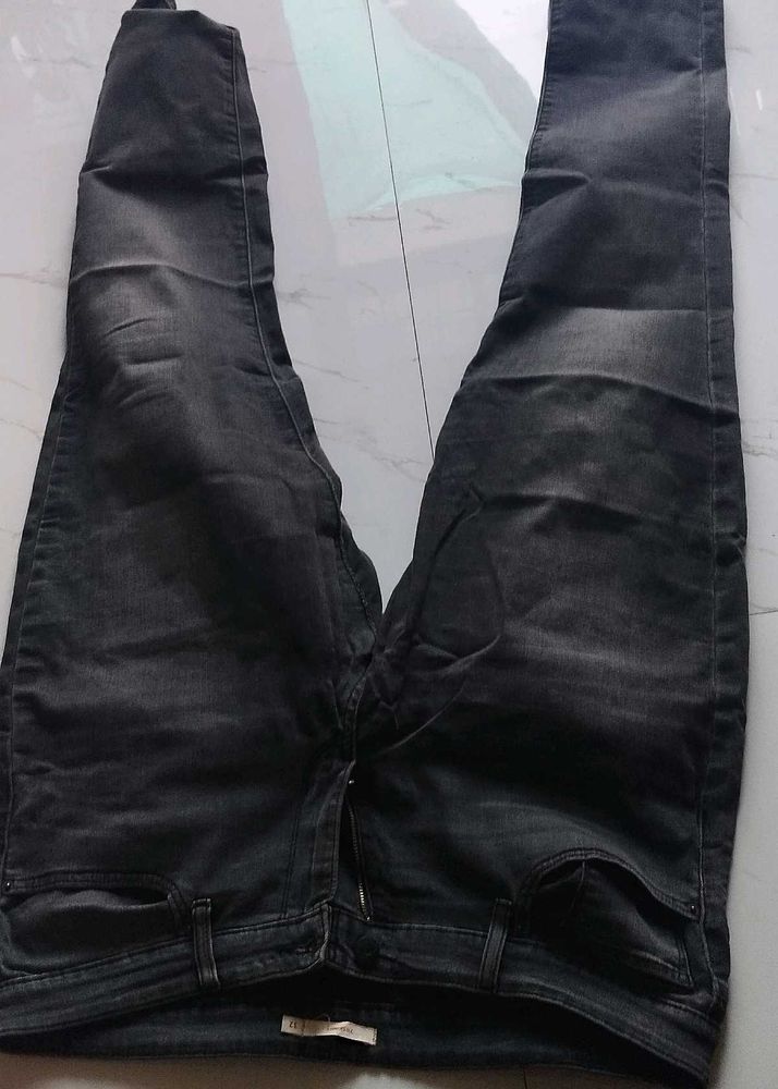 Black Wash Jeans