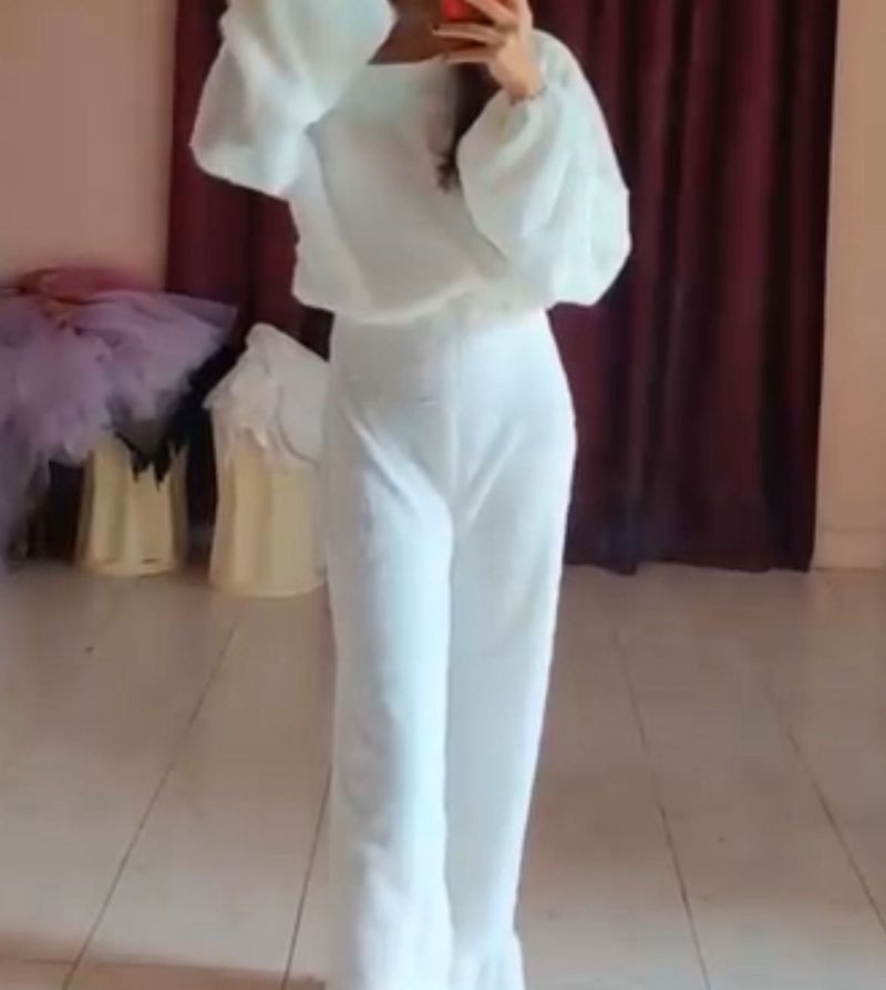 Fluffy White Lounge Set