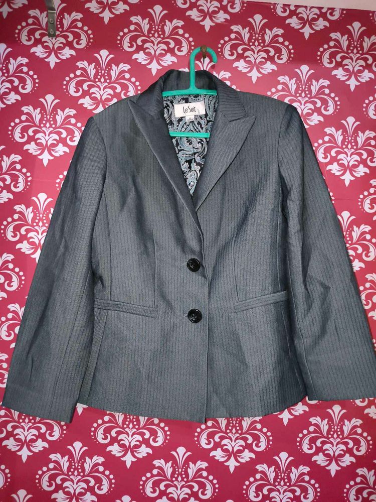 Gray Blazer - Le Suit