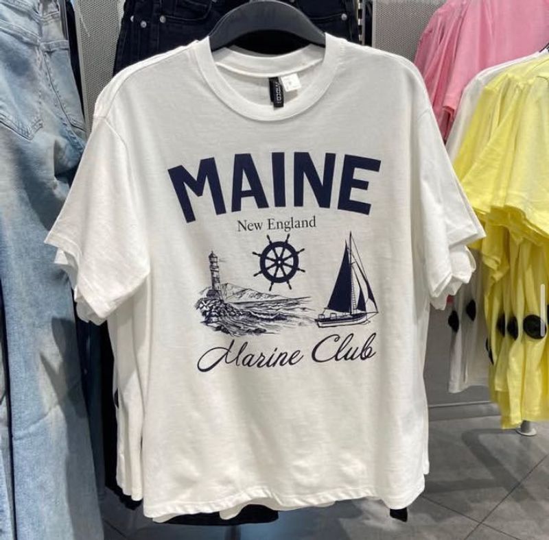 H&amp;M Printed White Tee