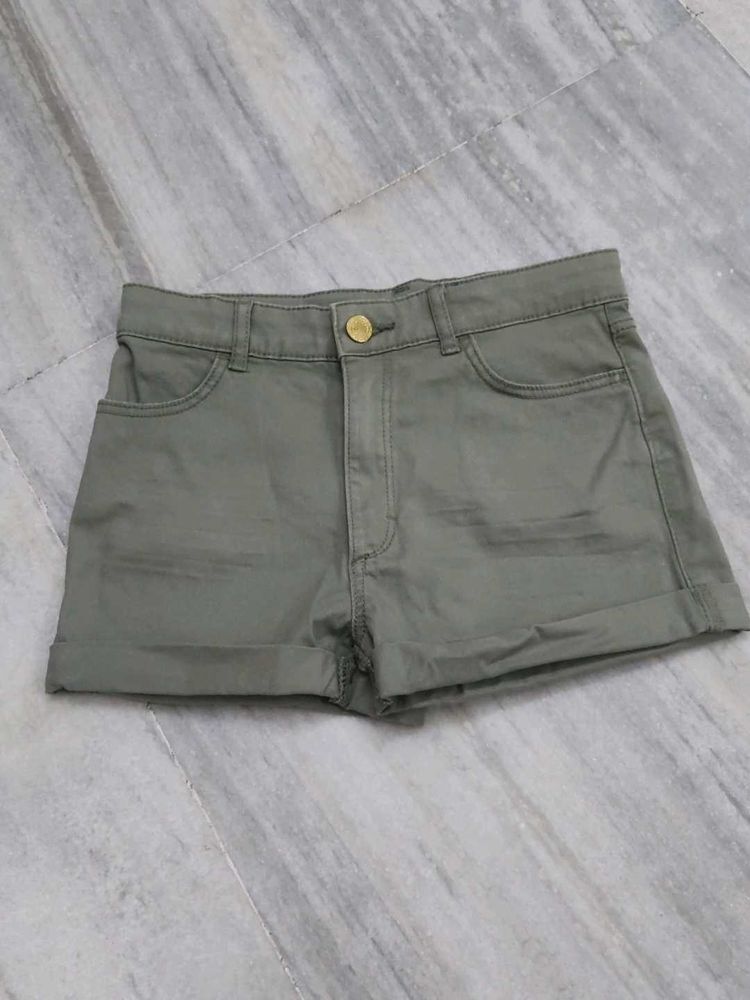 H&amp;M Shorts