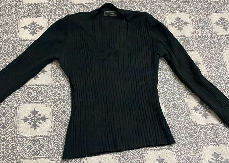 Black Ribbed Knit Top