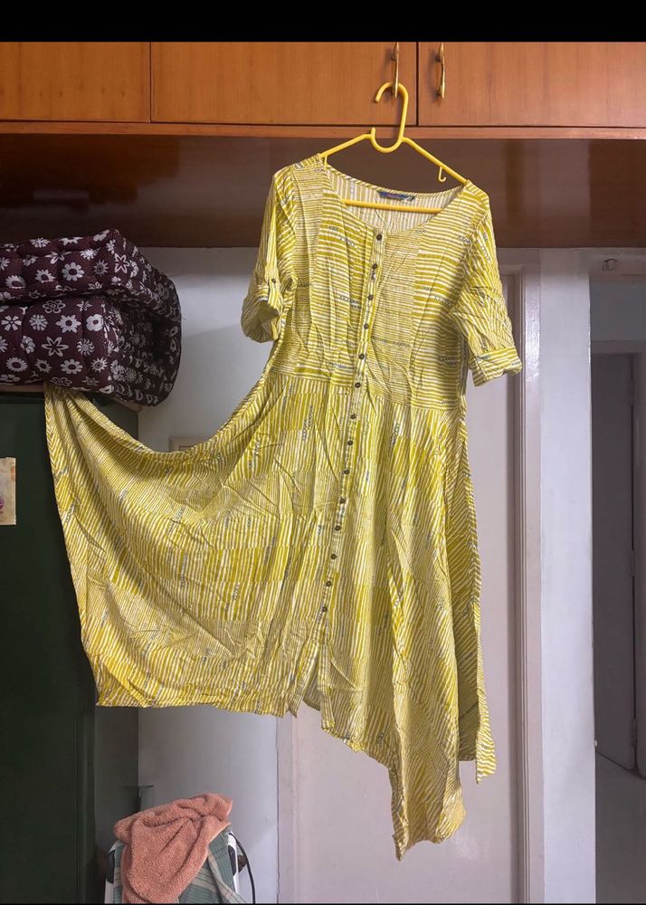 Stylish Yellowish-Green Dress / Kurta