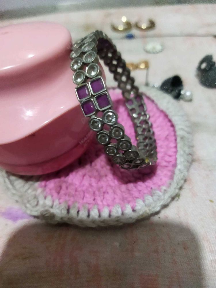 Stylish Silver Bangle