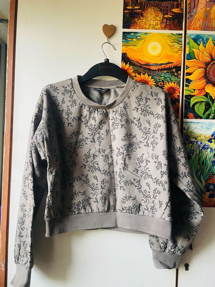 Max-cropped sweatshirt🫒