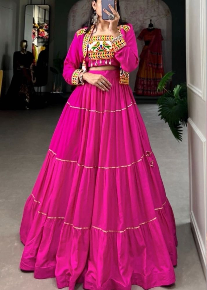 💗 Stunning Pink Traditional Lehenga 💗