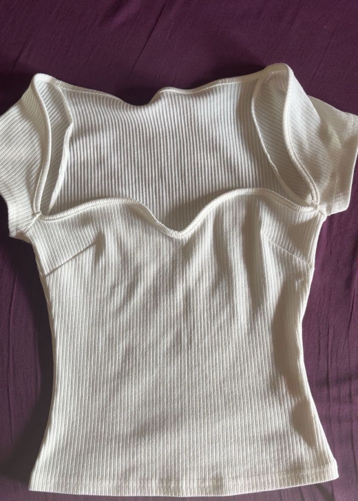 White Pullover T-shirt