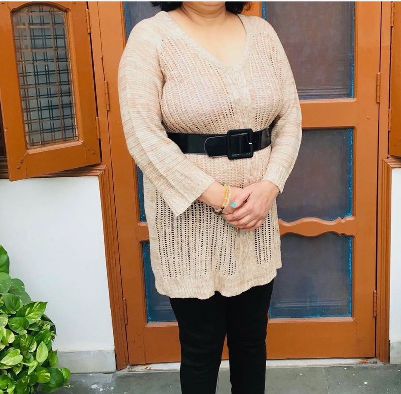 Light crochet long top