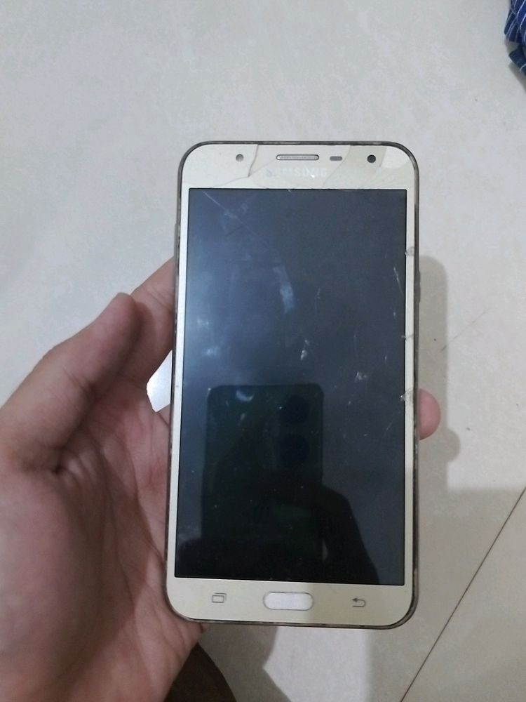 Samsung Galaxy J7