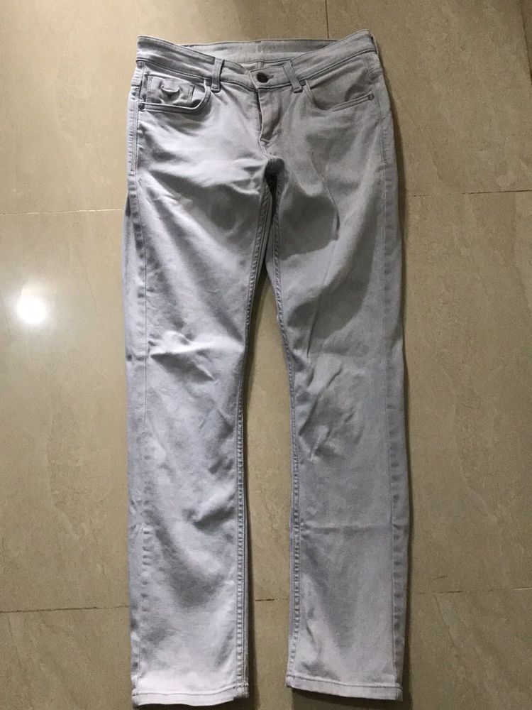 Light Wash Jeans