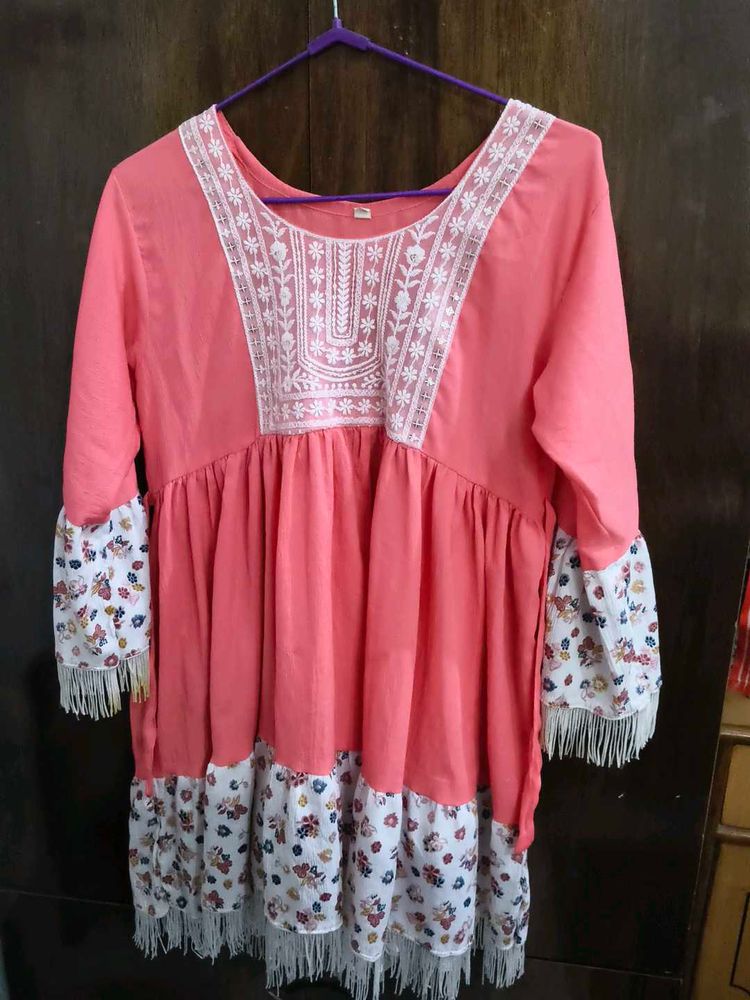 Cute Coral Floral Top