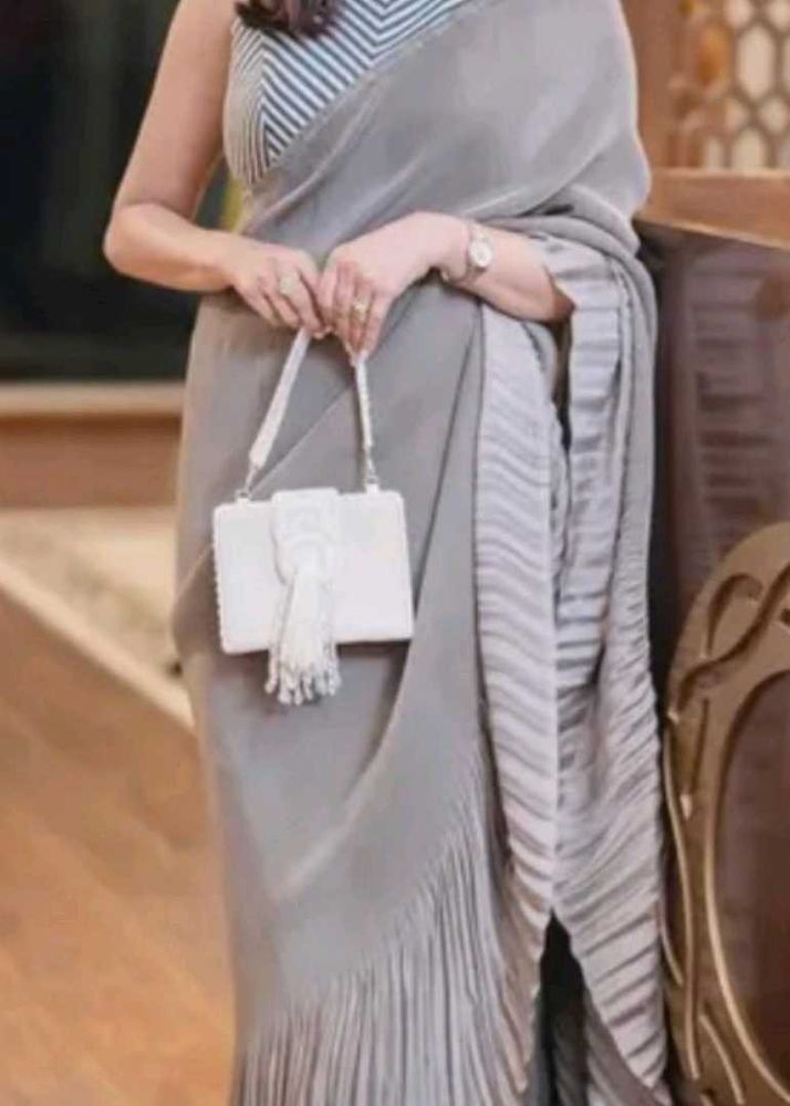 Grey crushed saree with blouse