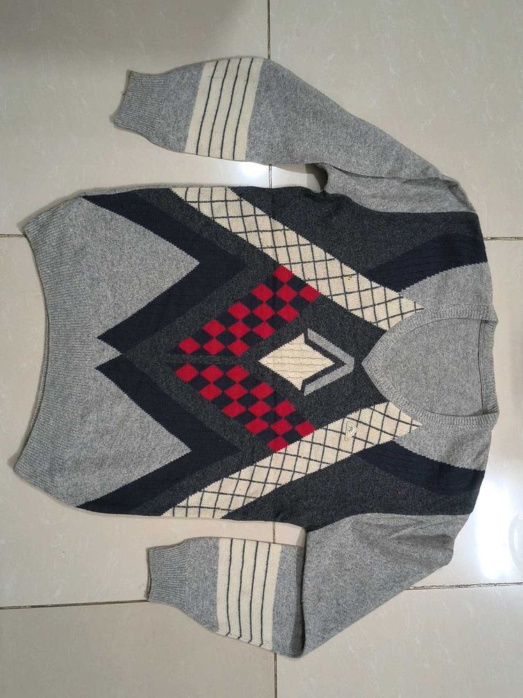 Monte Carlo  Patterned Sweater