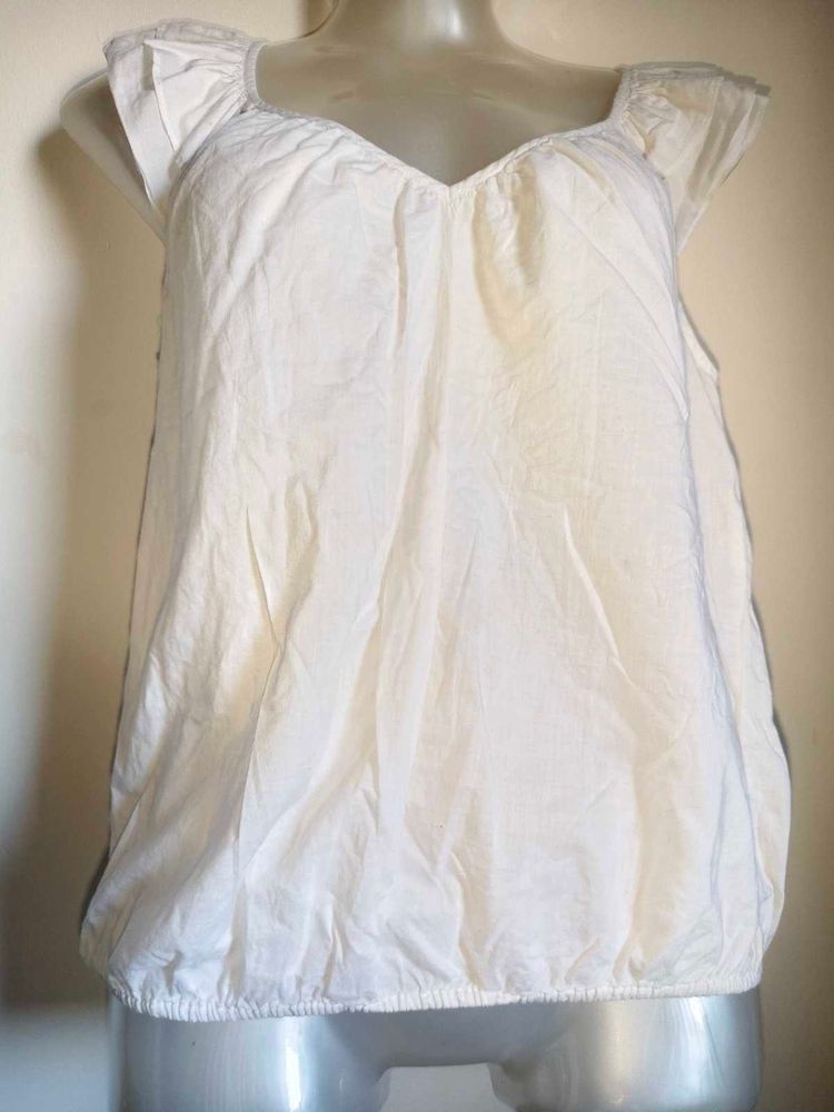 🎁Buy 1, Get 1 Free🎁White Sleeveless Top S/ M