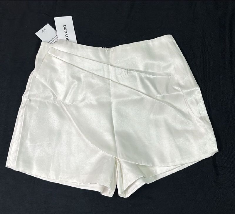 URBANIC Gathered A-Line Shorts