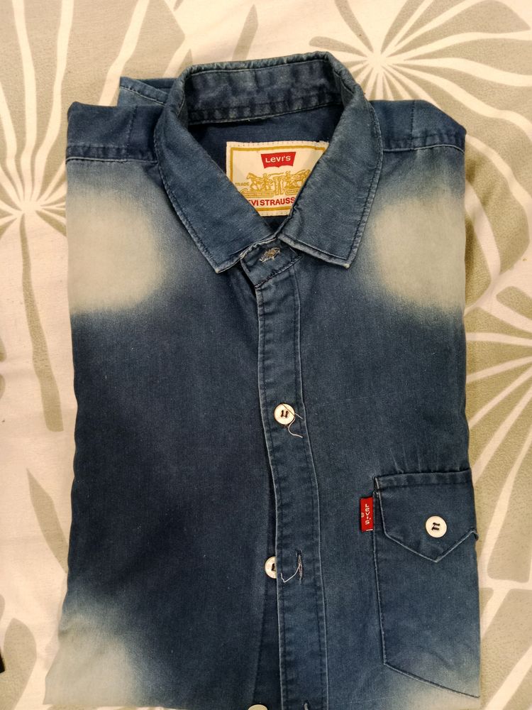 Levi&#39;s Denim Blue Shirt