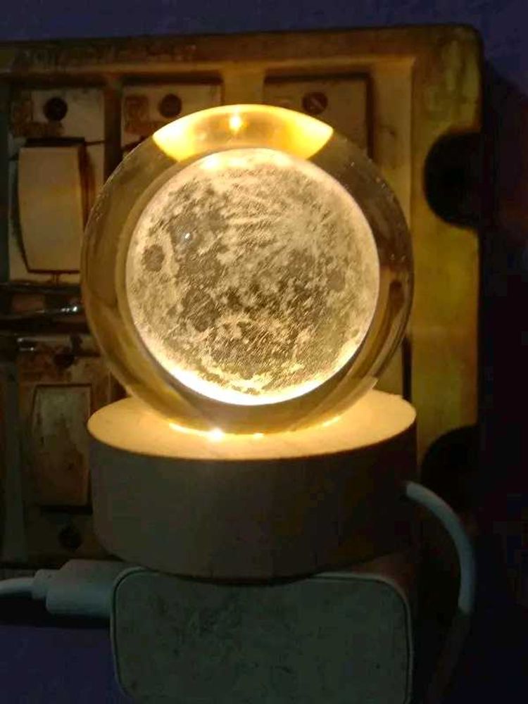 Moon Crystal Planet Table Lamp pack of 1