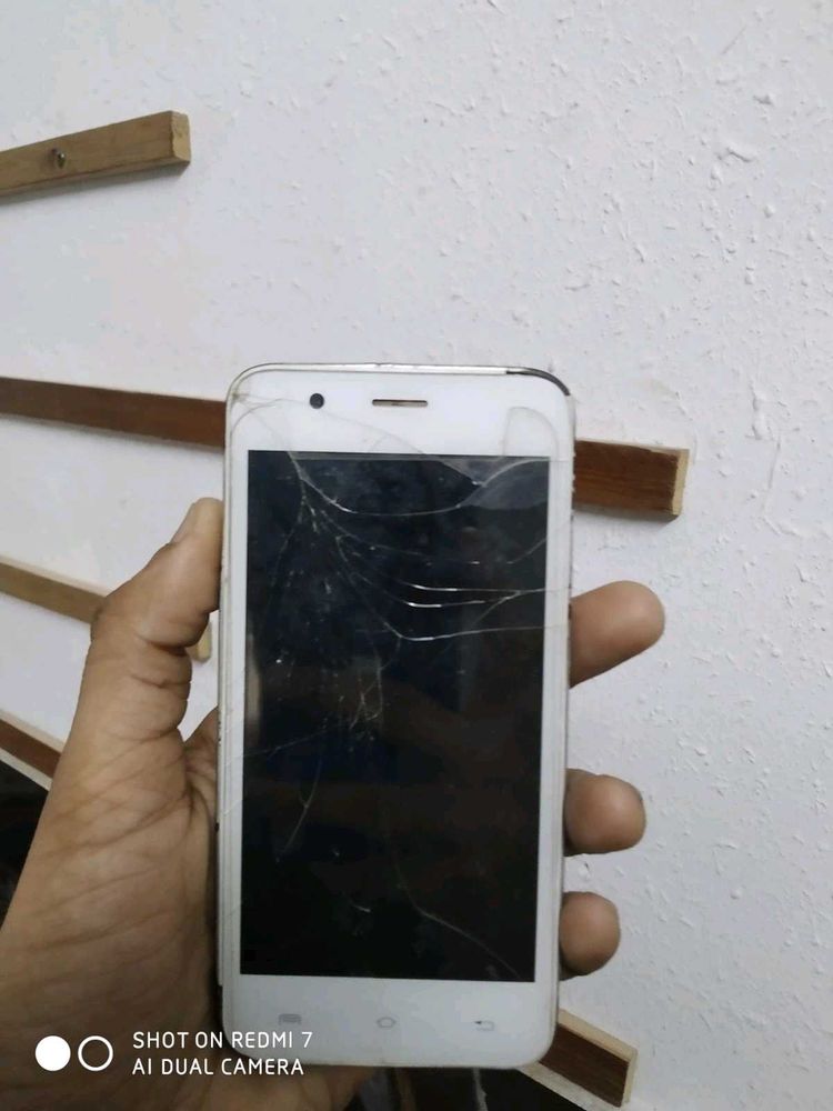 Lava Iris Dead Mobile With Fireboltt Smartwatch
