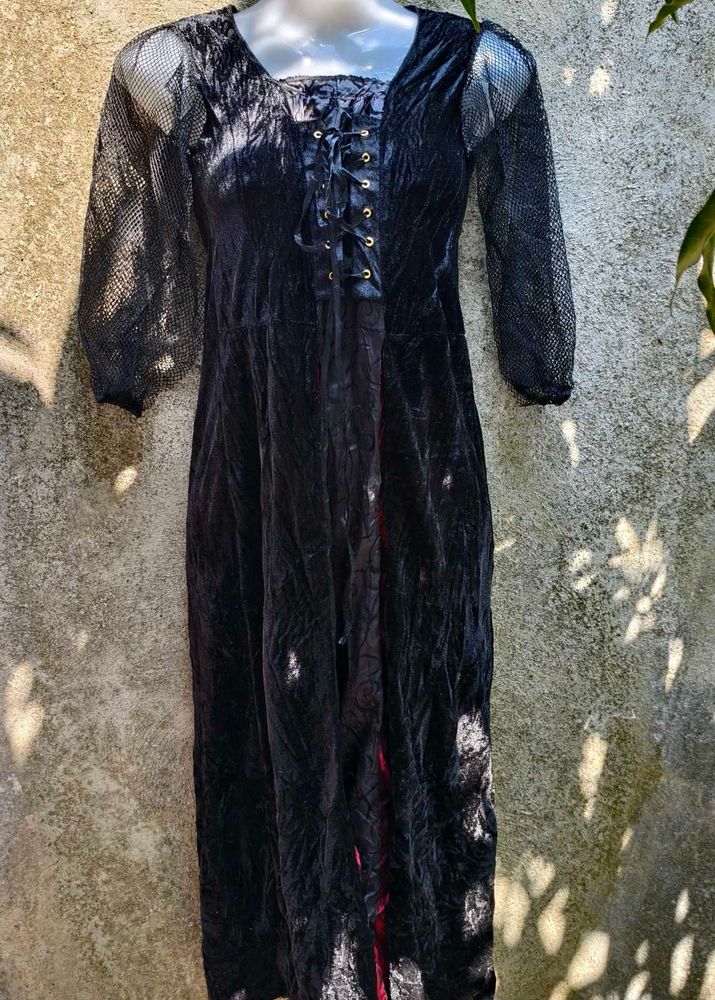 GORGEOUS PRINCESS DRESS