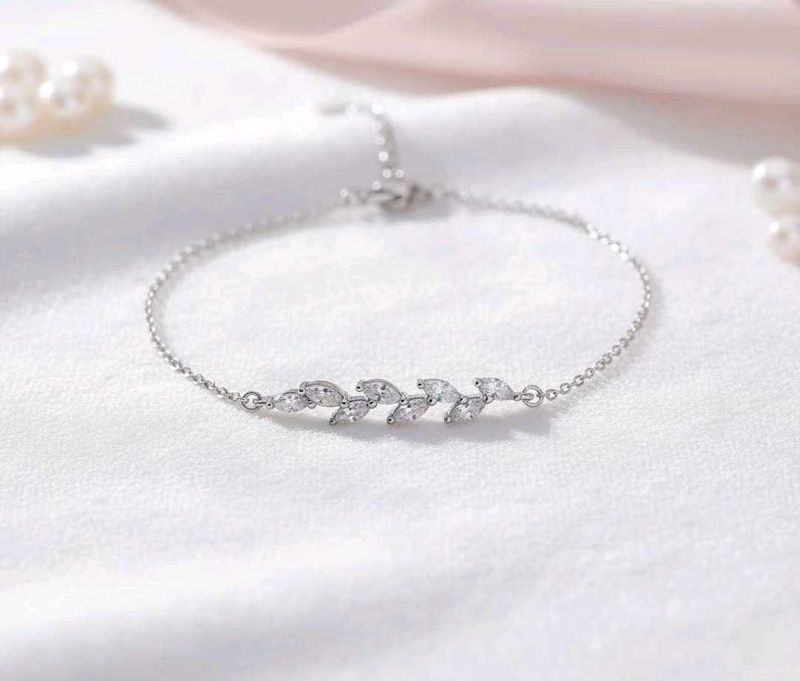 92.5 Sterling Silver Fern bracelet -Giva