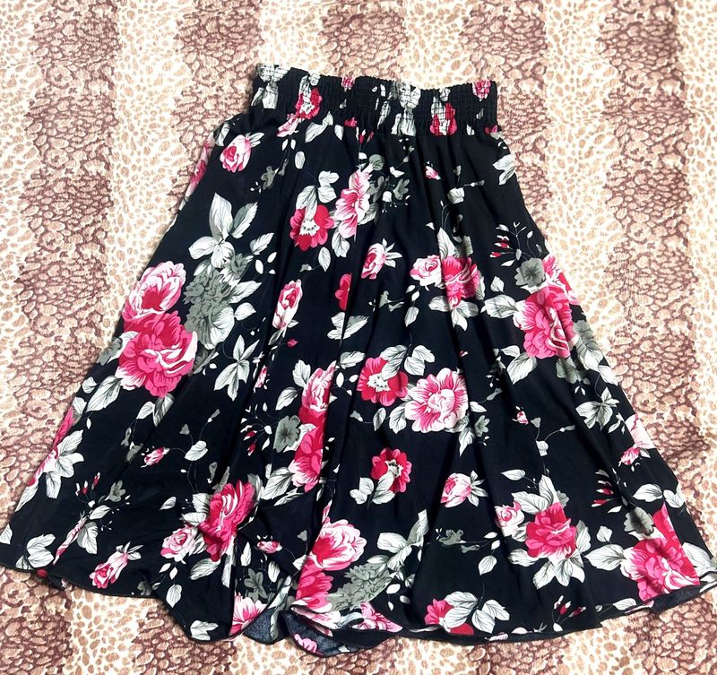 Floral Black MidiSkirt with Stretch Waistband🌙