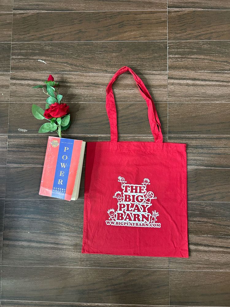 Red Graphic Print Tote Bag