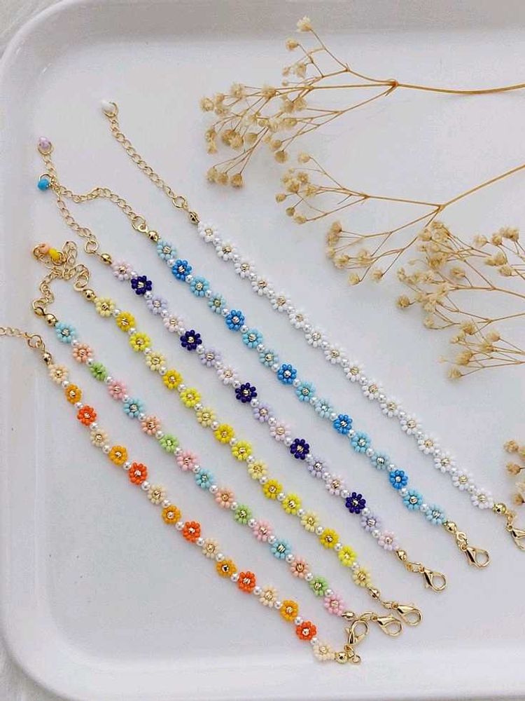 Daisy Beaded Bracelet Set