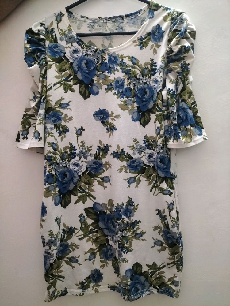 Floral Dress With Side Pockets