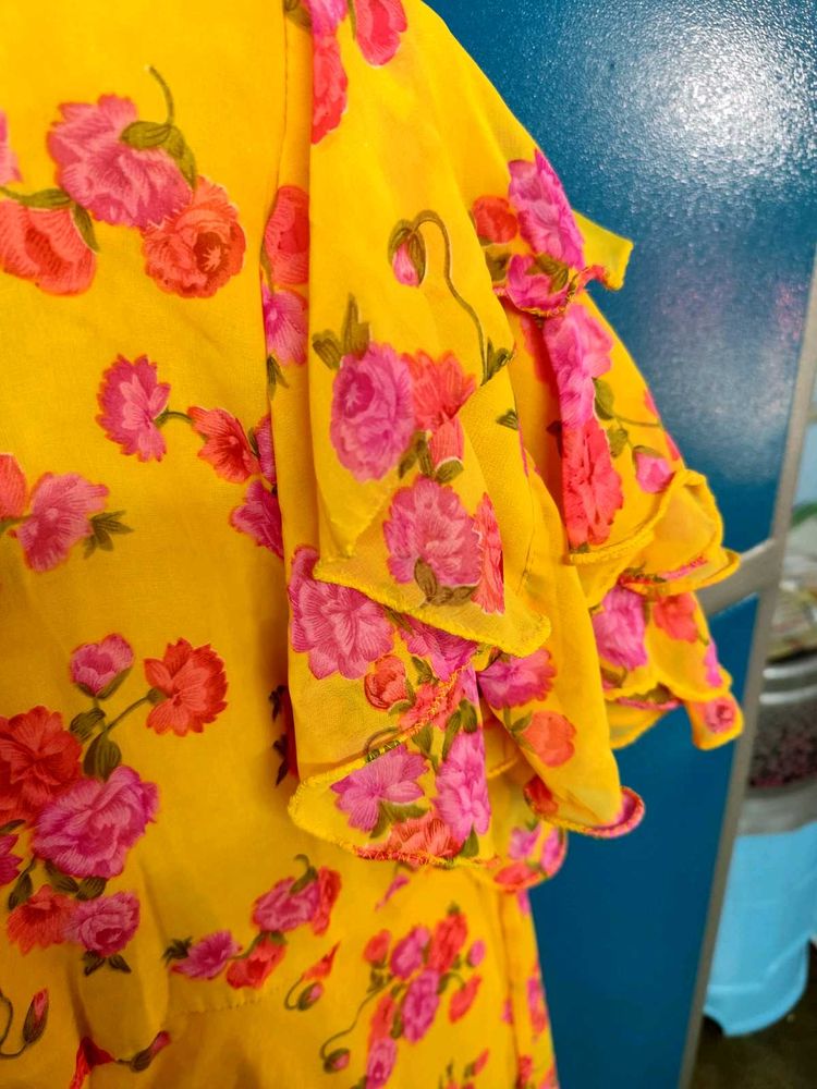 Floral Ruffle Sleeve Top
