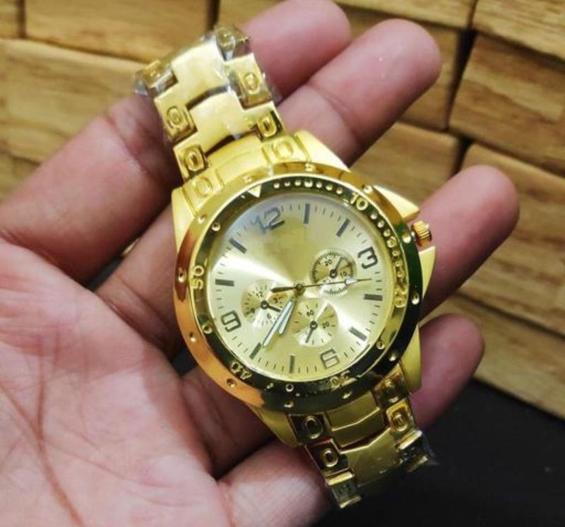 Elegant Gold-Tone Wrist Watch