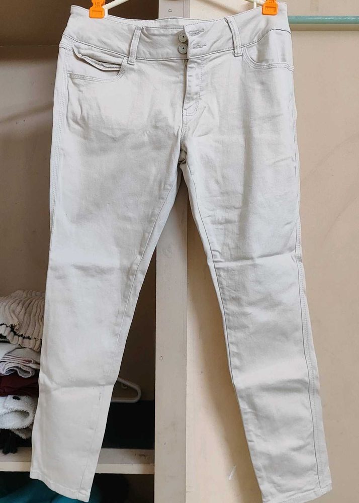 Women&#39;s Off White Jeans
