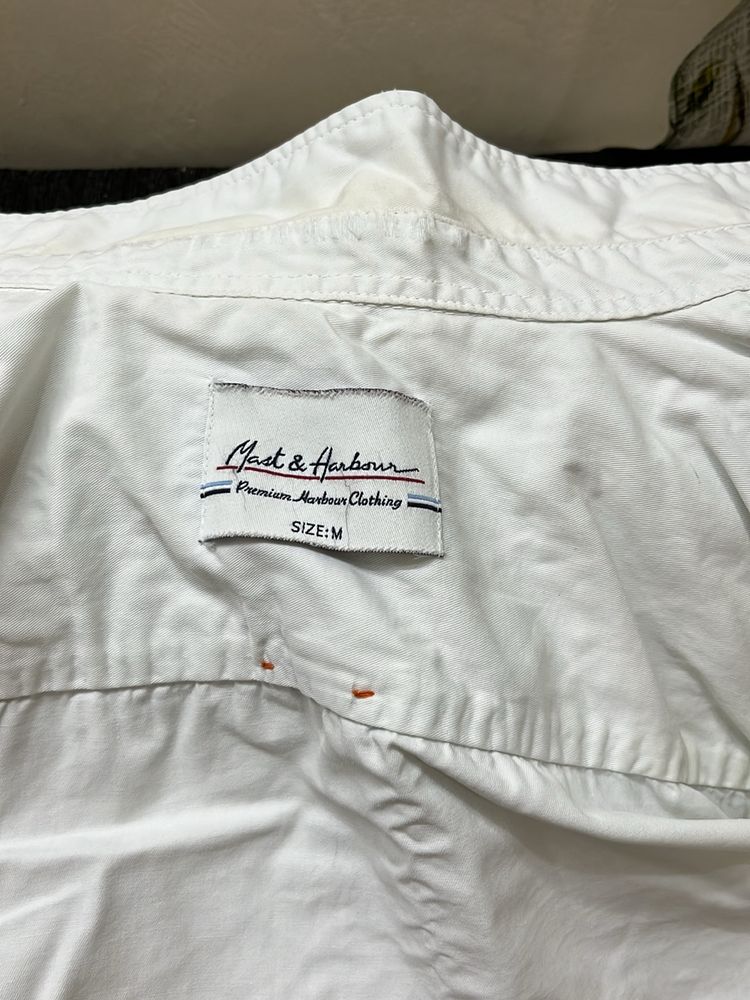 Mast &amp; Harbour White Shirt - Size M