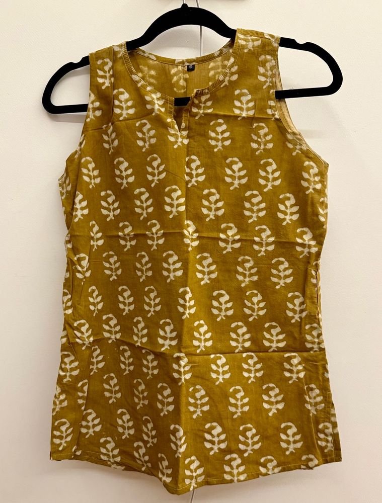 Block Print Sleeveless Top ☀️