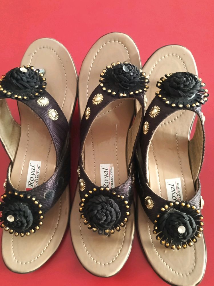 Ladies Sandal Size 6,7,8,9