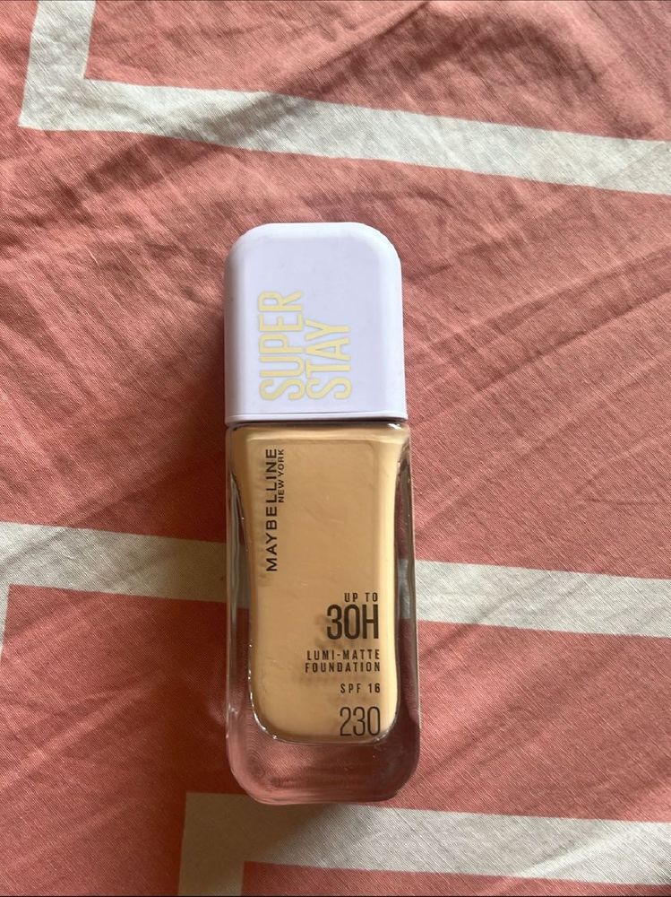 Maybelline Super Stay Lumi Matte Foundation- 230